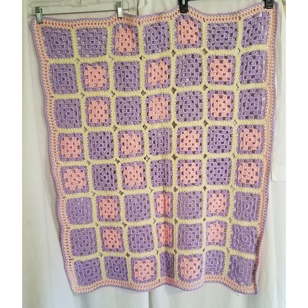 Handmade Crochet Granny Square Lap Baby Afghan Blanket‎ 33.5" x 37"